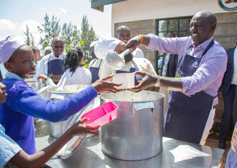 Ruto confirms 2.6 Million learners now benefit from school feeding program