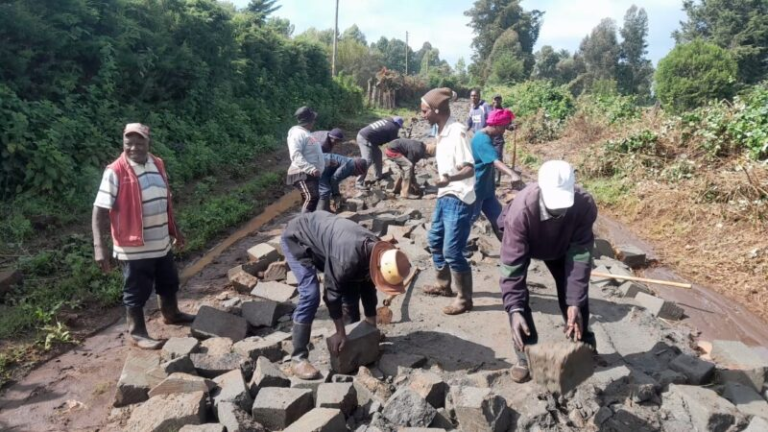Nyandarua residents protest over poorly repaired road